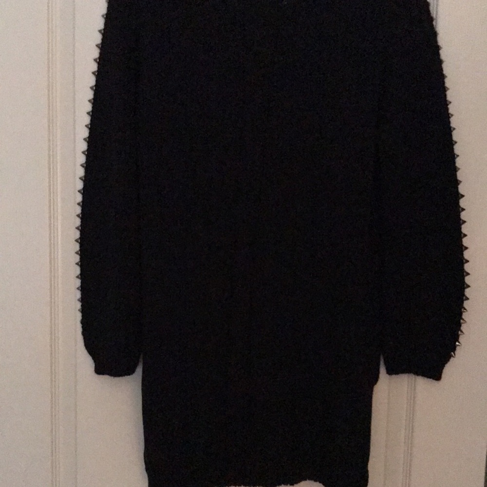 Sweater - Picture 5 of 5